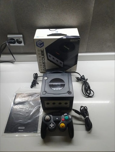 Nintendo game cube black - nintendo,